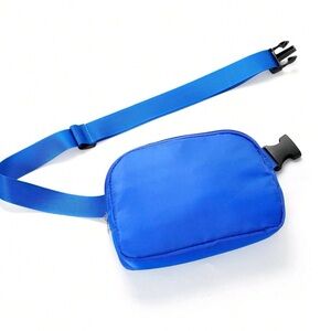 Gift idea! Blue belt bag!